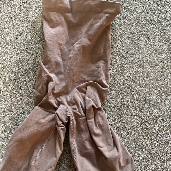 Spanx seemless higher power shorts - Picture 4 of 6